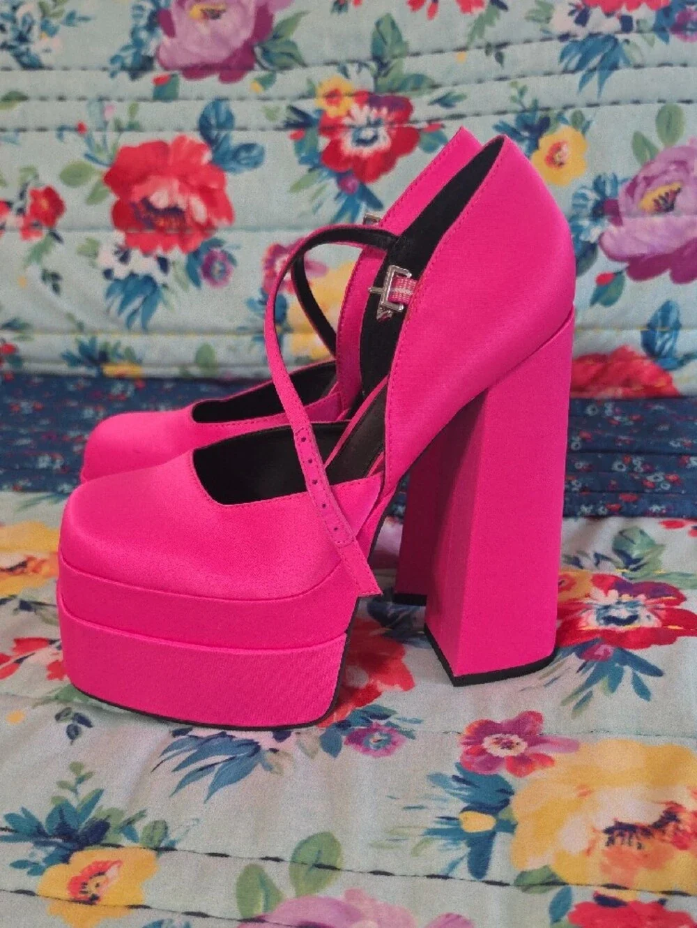Gianni Bini Hot Pink Platform Mary Jane Pumps